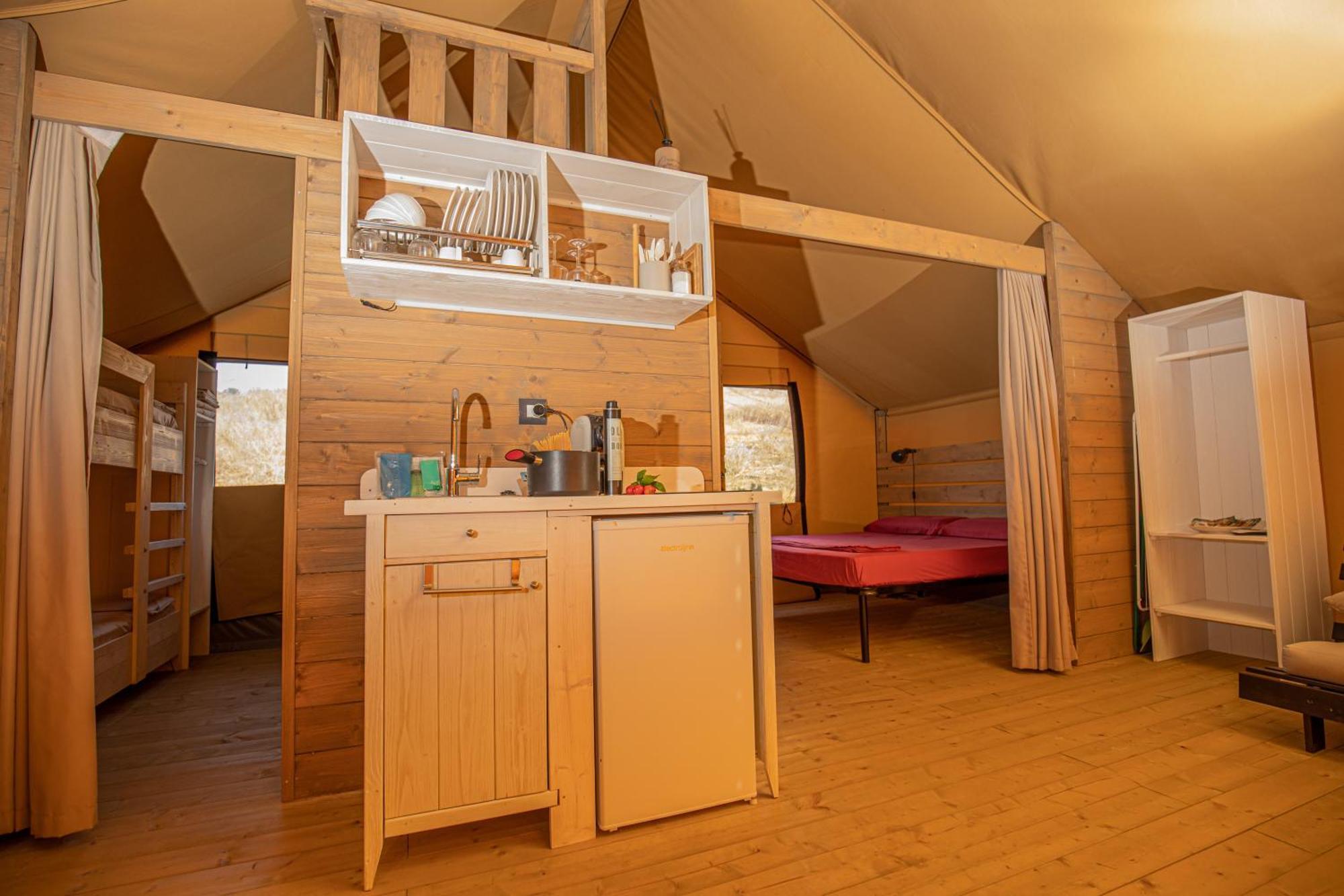 Glamping Grancia Hotel โกรเซตโต ภายนอก รูปภาพ
