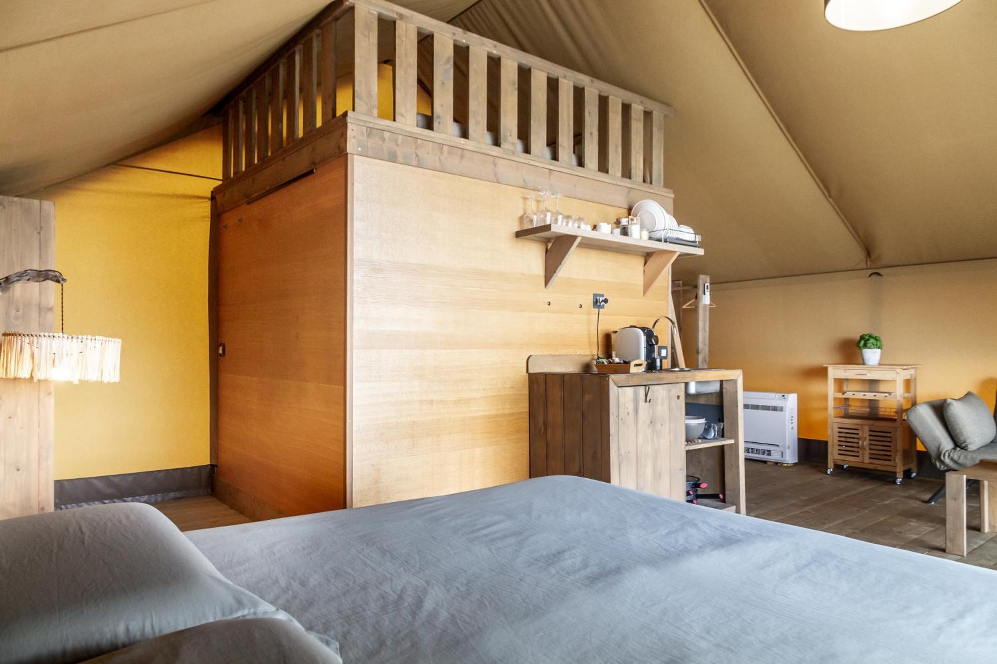 Glamping Grancia Hotel โกรเซตโต ภายนอก รูปภาพ